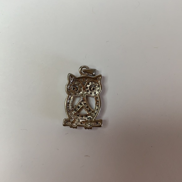 Sterling silver owl pendant - Picture 2 of 2